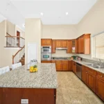 001ef995628479037074bad2ef3a36de-cc_ft_1536