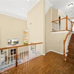 13757c0fcbf7af90c2d8cac12ea0d1e6-cc_ft_768